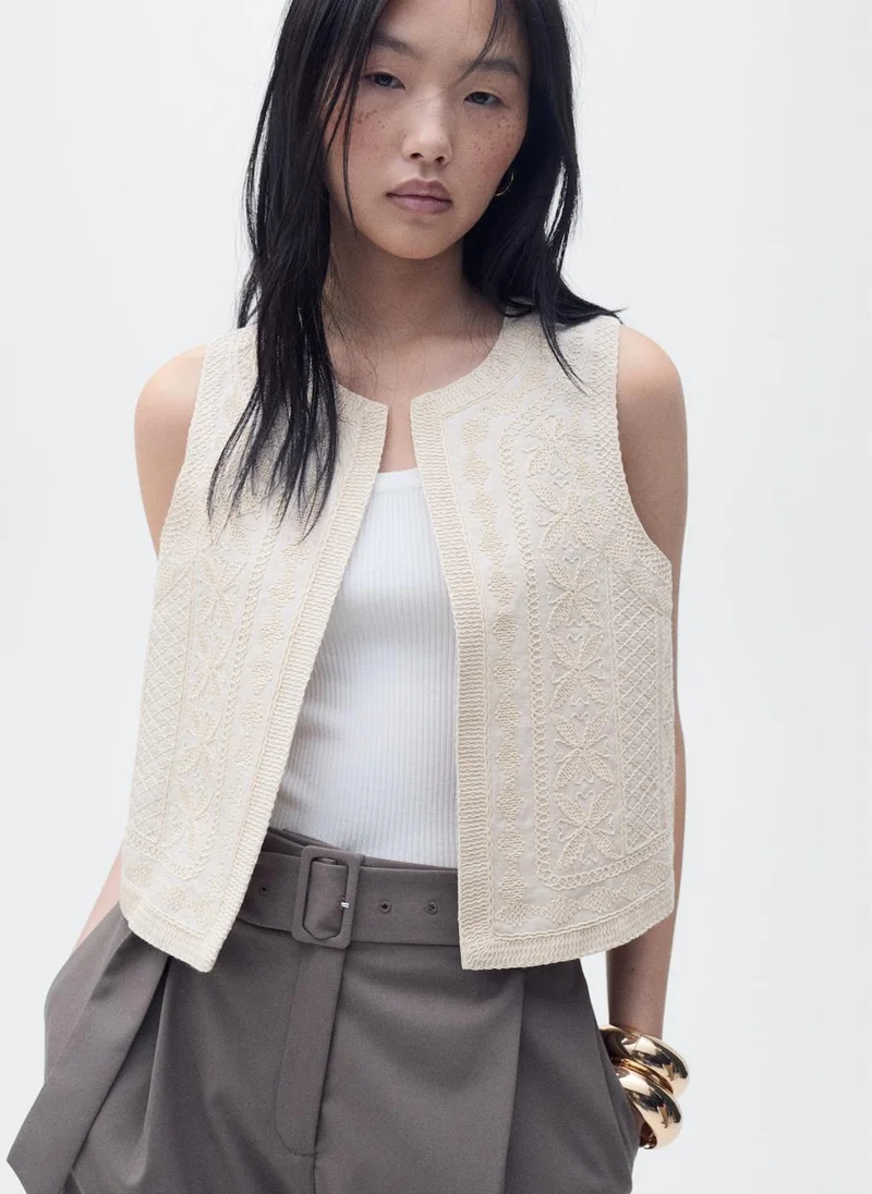 مانجو سترة كتان مطرزة